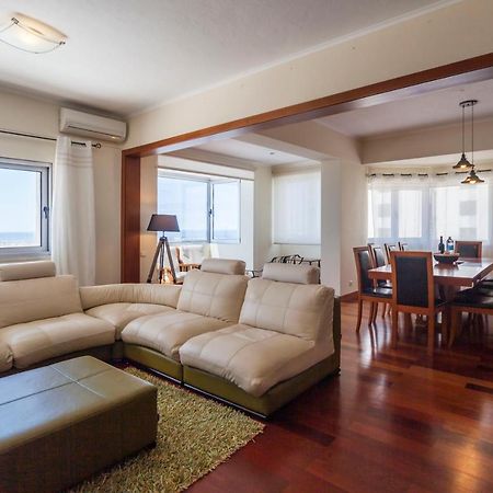 Deluxe Marina Apartment - Azorean Butler Ponta Delgada Exterior foto