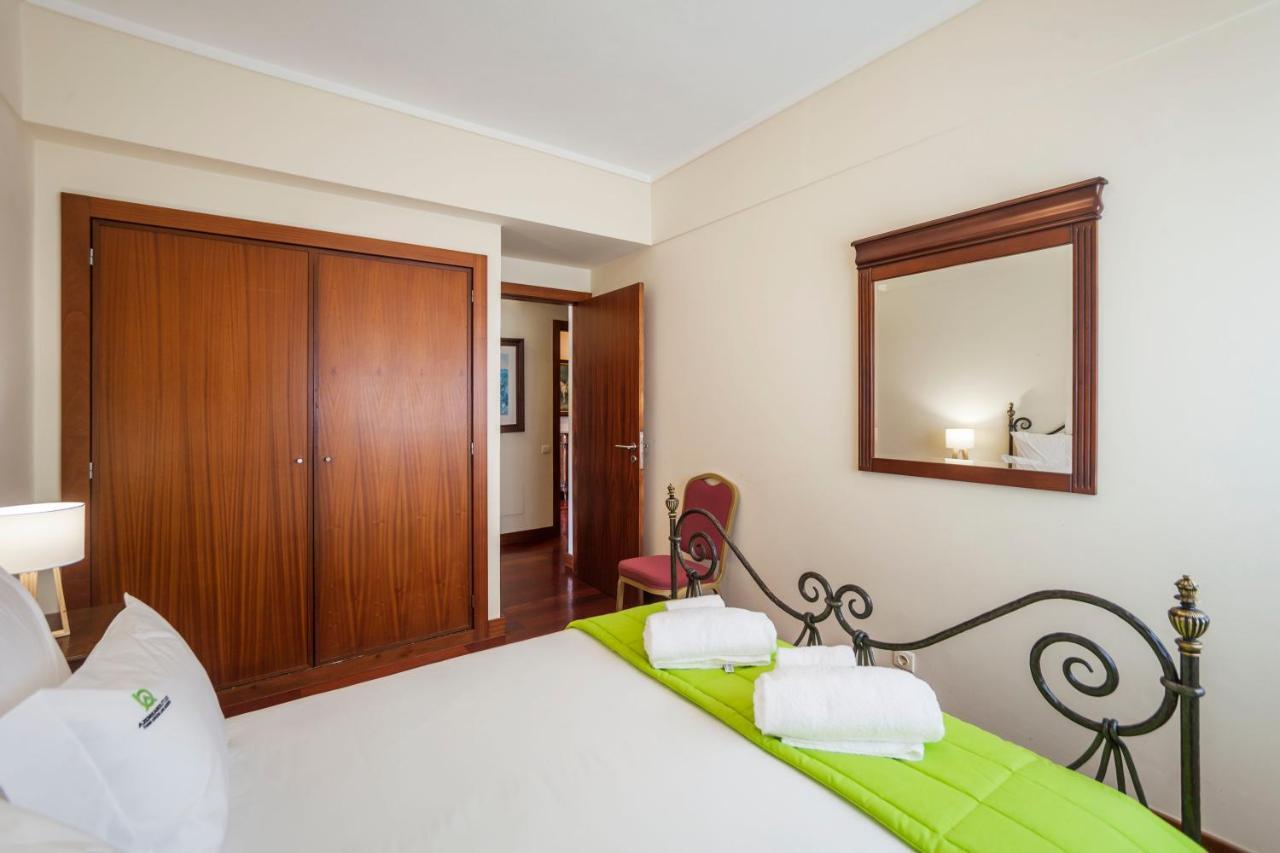 Deluxe Marina Apartment - Azorean Butler Ponta Delgada Exterior foto