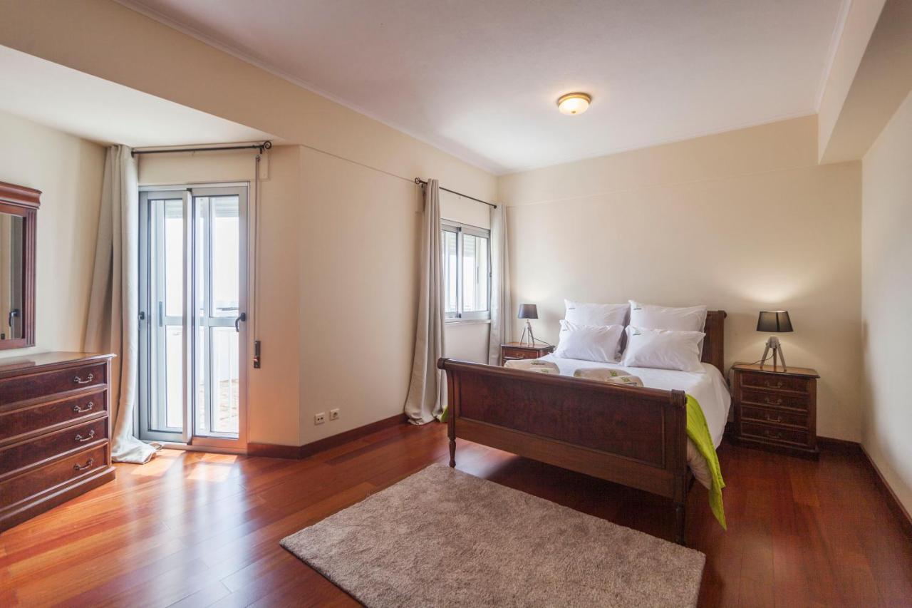Deluxe Marina Apartment - Azorean Butler Ponta Delgada Exterior foto